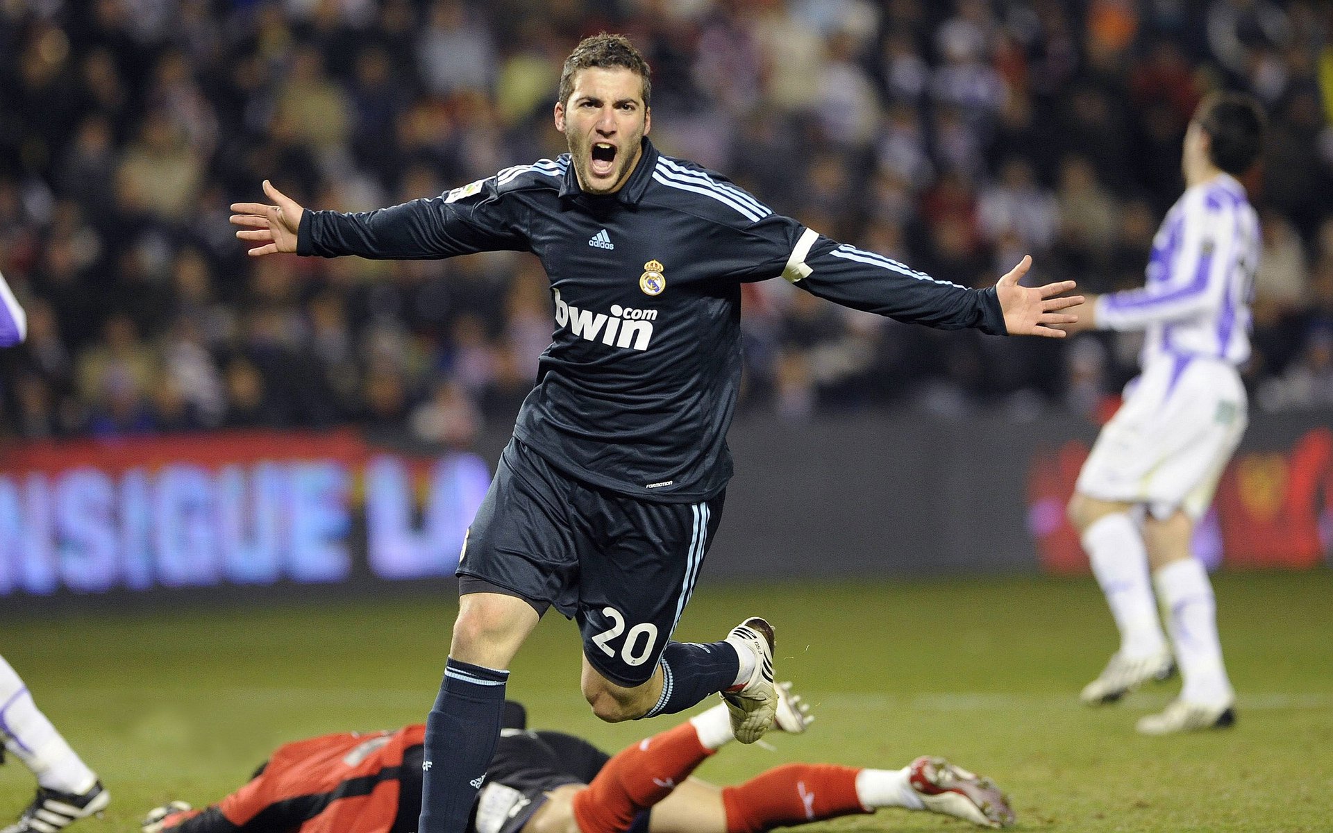 _快船队奋勇向前，冲刺赛季目标_，快船队宣传片